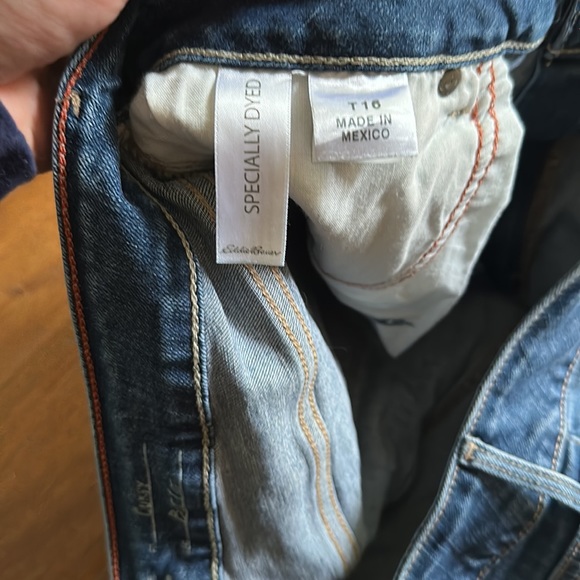 Eddie Bauer Curvy Bootcut - Picture 5 of 7